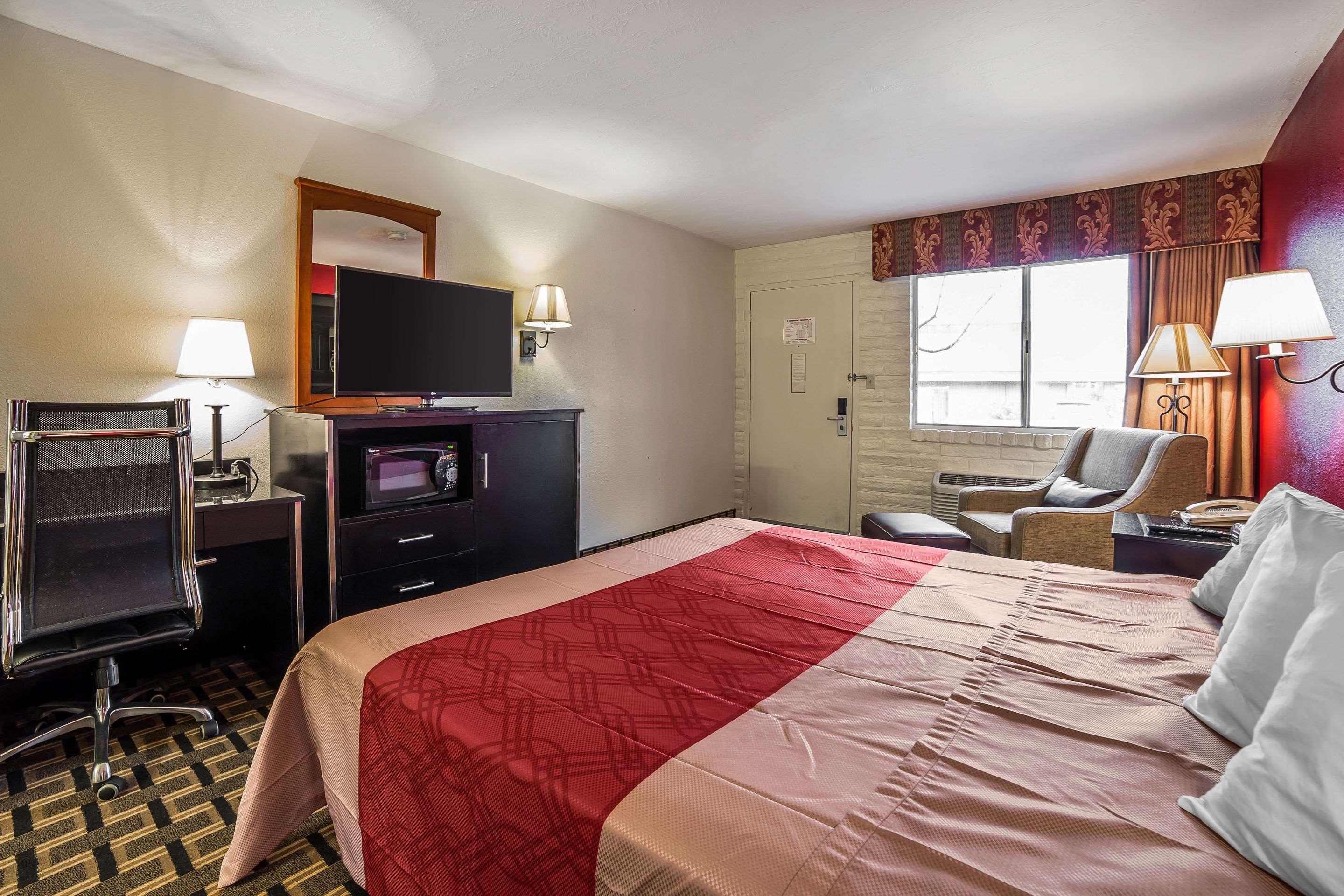 Econo Lodge Downtown Salt Lake City Bagian luar foto