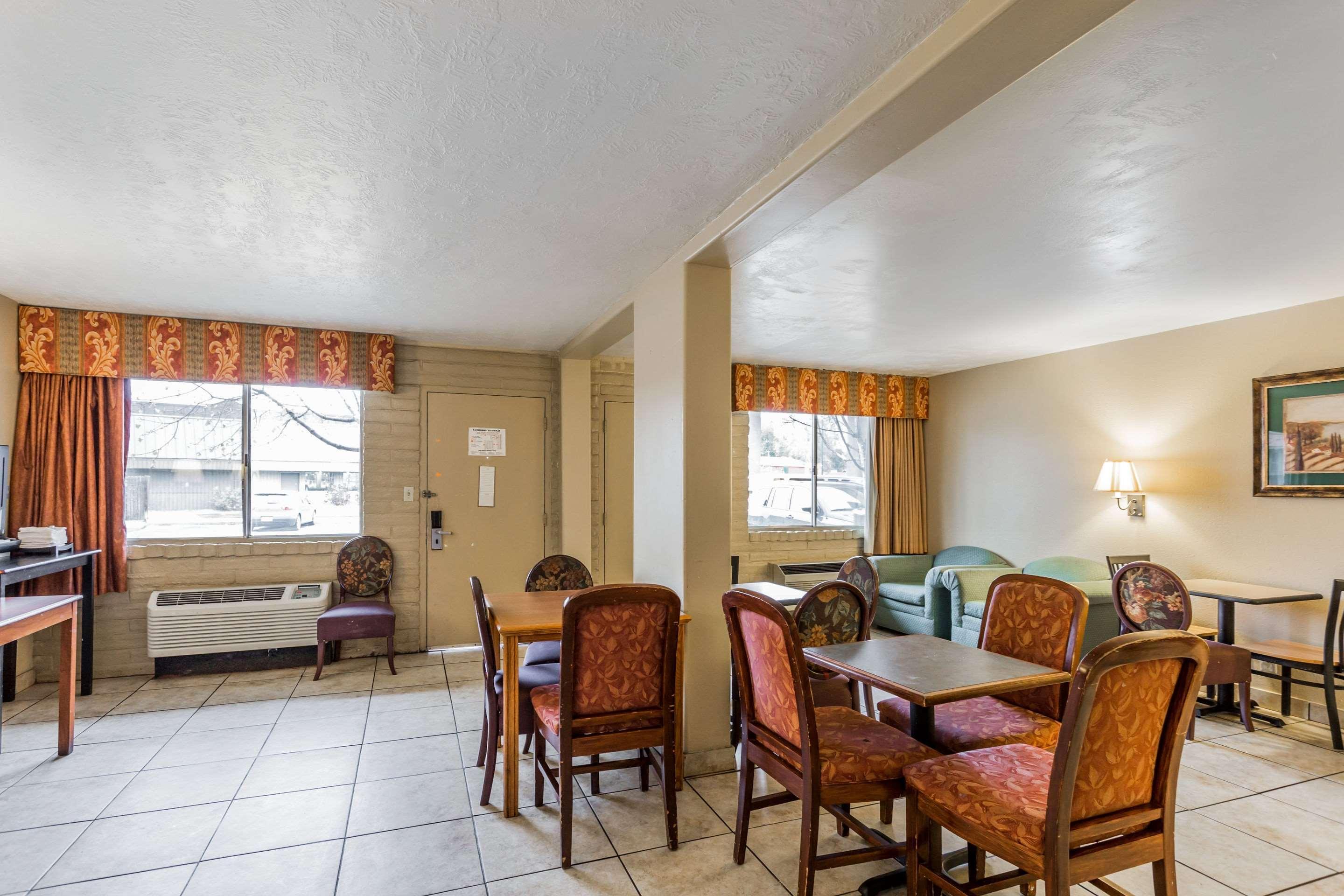 Econo Lodge Downtown Salt Lake City Bagian luar foto